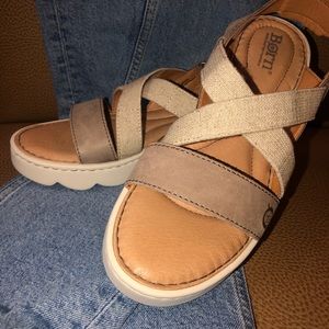 Born criss crossed lightweight Sandals
